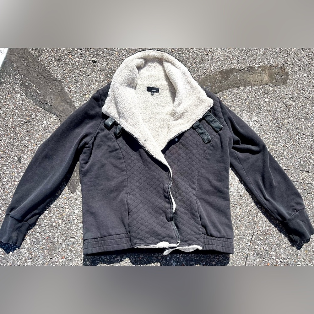 VTG O'Neill black button up with white faux fur lining cotton bomber jacket